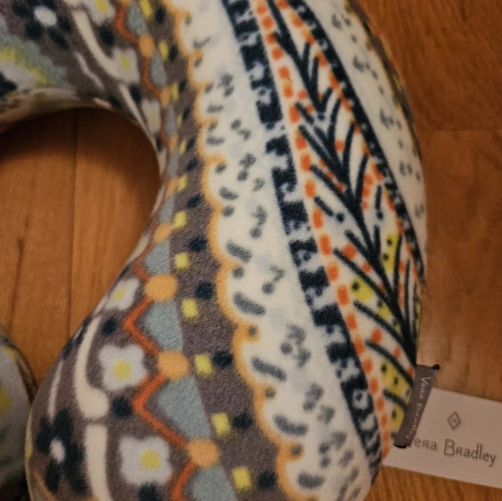 Vera Bradley Travel Neck Pillow NWT